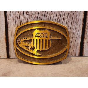 Nice~Vintage 1970s~UNION PACIFIC~Shield & Locomotive~Brass Belt Buckle